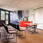 Hotel Ibis En Champagne