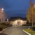 Ibis En Champagne Hotel