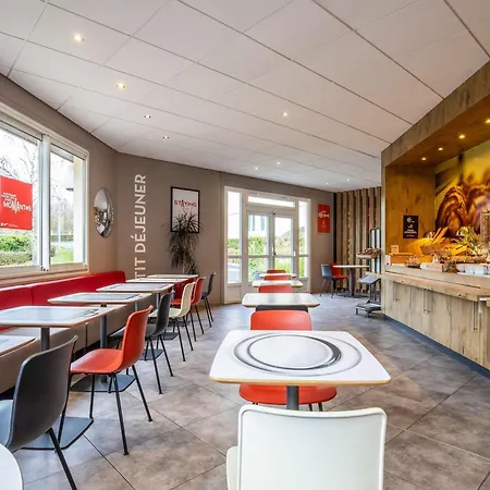 Отель Ibis En Champagne 3*