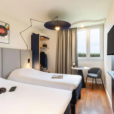 Hotel Ibis En Champagne 3*
