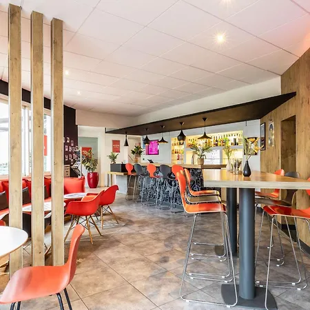 Hotel Ibis En Champagne 3*
