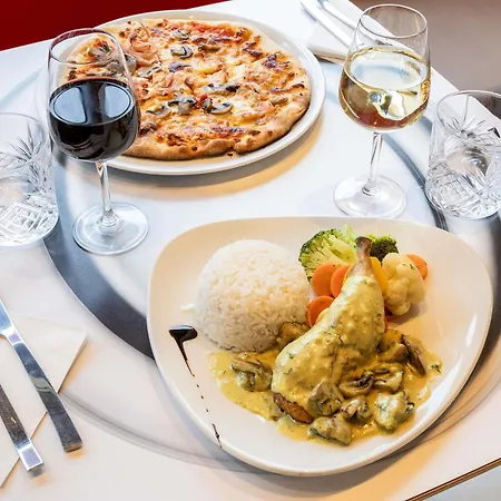 Ibis En Champagne Hotel