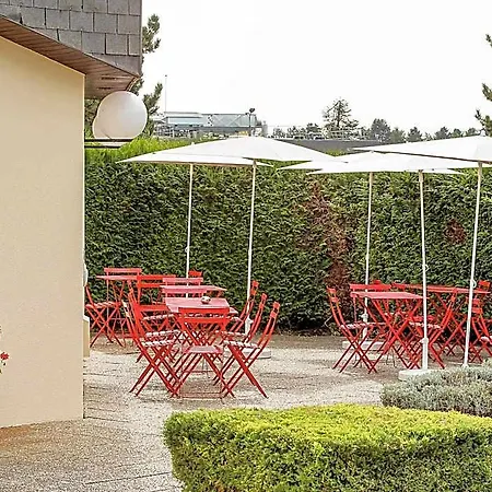 Ibis En Champagne Szálloda 3*