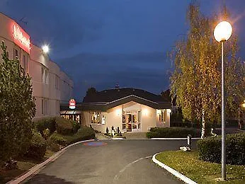 Ibis En Champagne Hotel