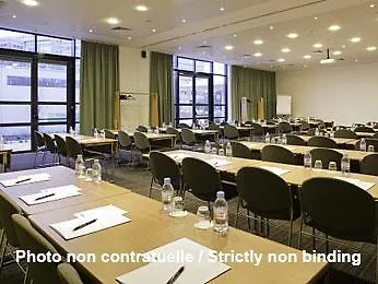 מלון Ibis En Champagne