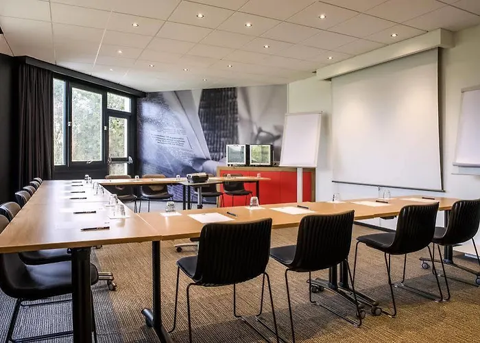 Hotel Ibis En Champagne 3*